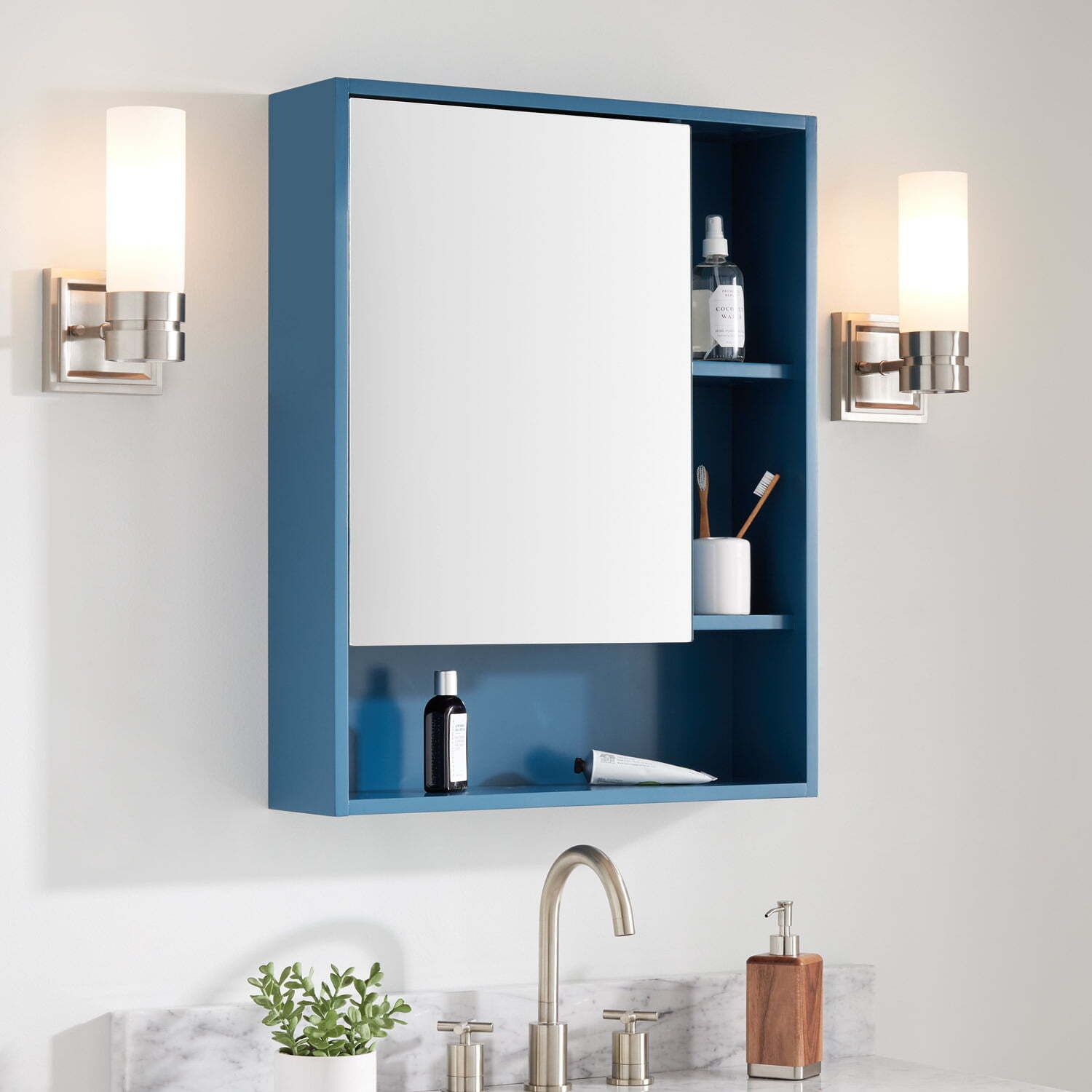 Bathroom cabinet